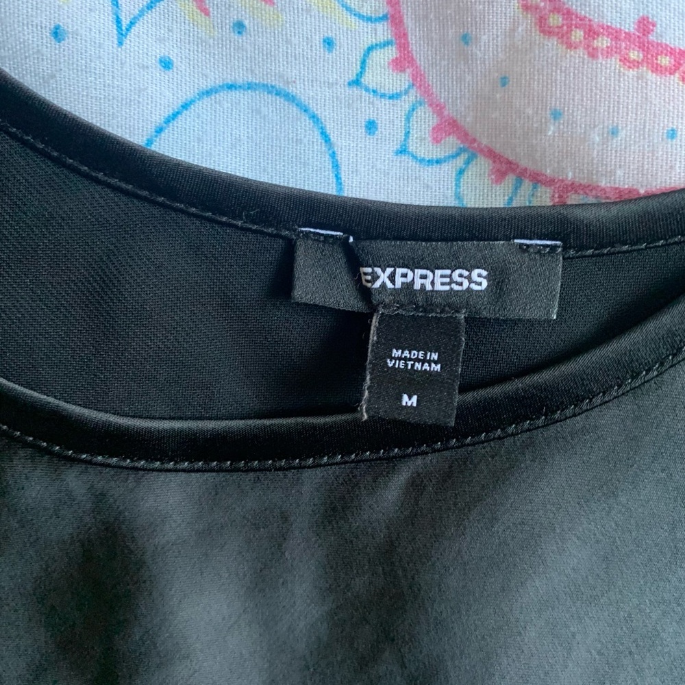 Express silky top - Picture 2 of 4